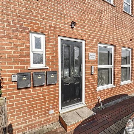 Guest Homes - Watledge House Apartment Tewkesbury Exteriör bild