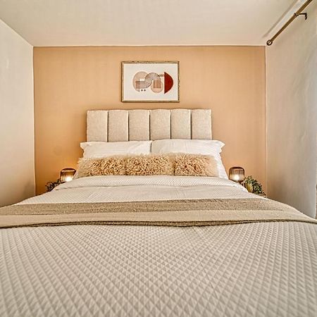 Guest Homes - Watledge House Apartment Tewkesbury Exteriör bild