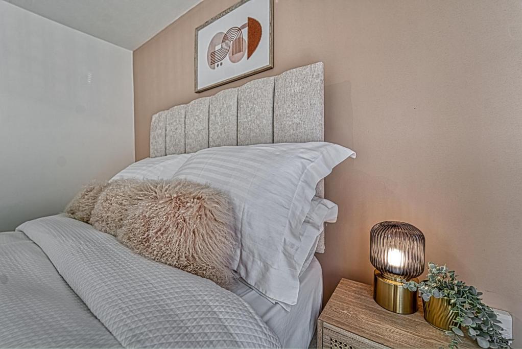 Guest Homes - Watledge House Apartment Tewkesbury Exteriör bild